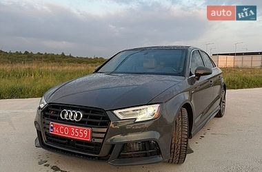 Седан Audi A3 2016 в Львові