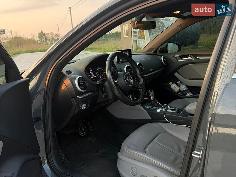 Седан Audi A3 2016 в Львове