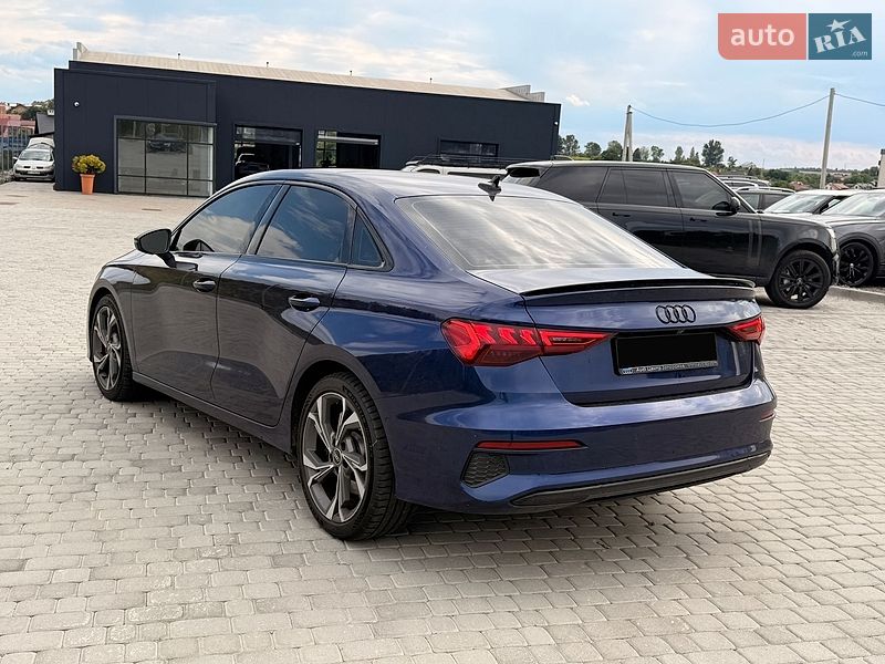 Седан Audi A3 2022 в Львові