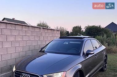 Седан Audi A3 2015 в Вараші