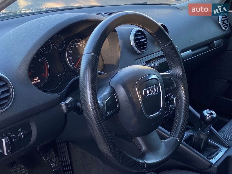 Хетчбек Audi A3 2011 в Вознесенську