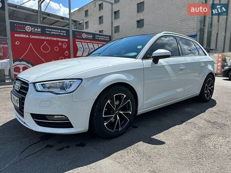 Хетчбек Audi A3 2016 в Києві