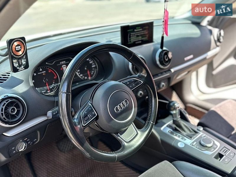 Хетчбек Audi A3 2016 в Києві