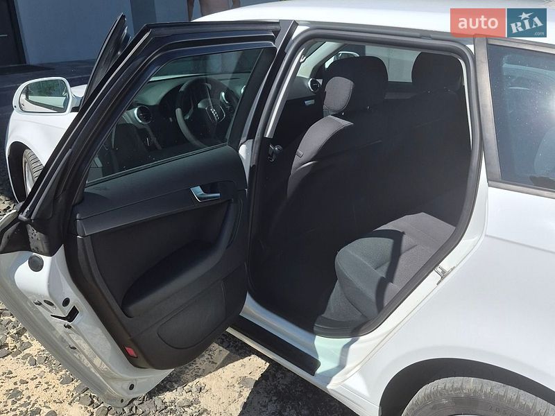 Хэтчбек Audi A3 2009 в Луцке