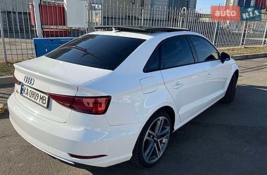 Седан Audi A3 2018 в Василькові