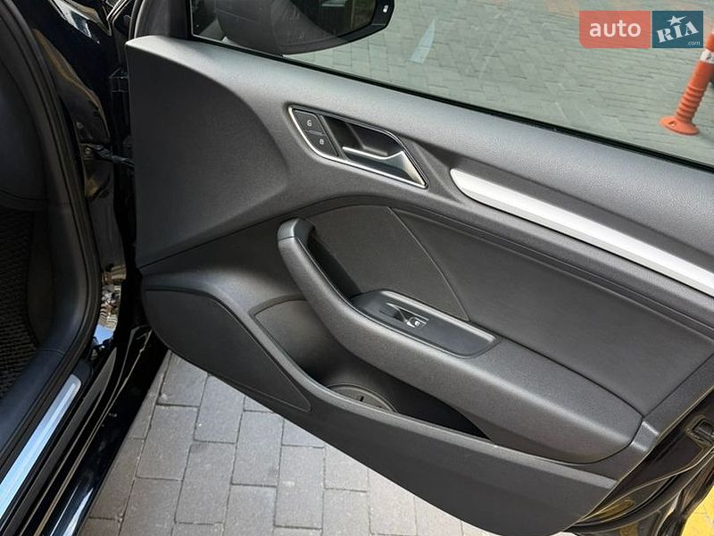 Седан Audi A3 2017 в Киеве фото 25 Седан Audi A3 2017 в Киеве