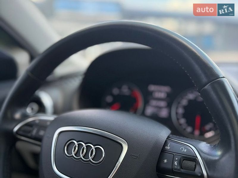 Седан Audi A3 2016 в Кривом Роге
