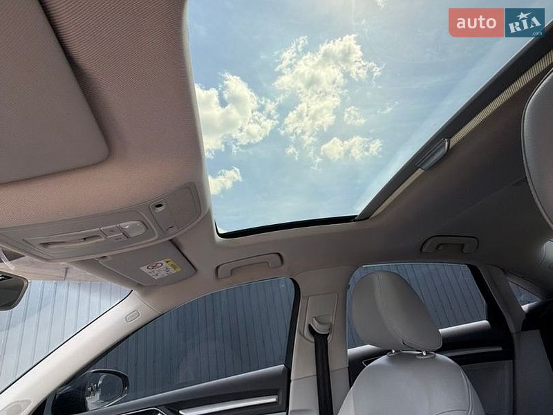 Седан Audi A3 2016 в Кривом Роге