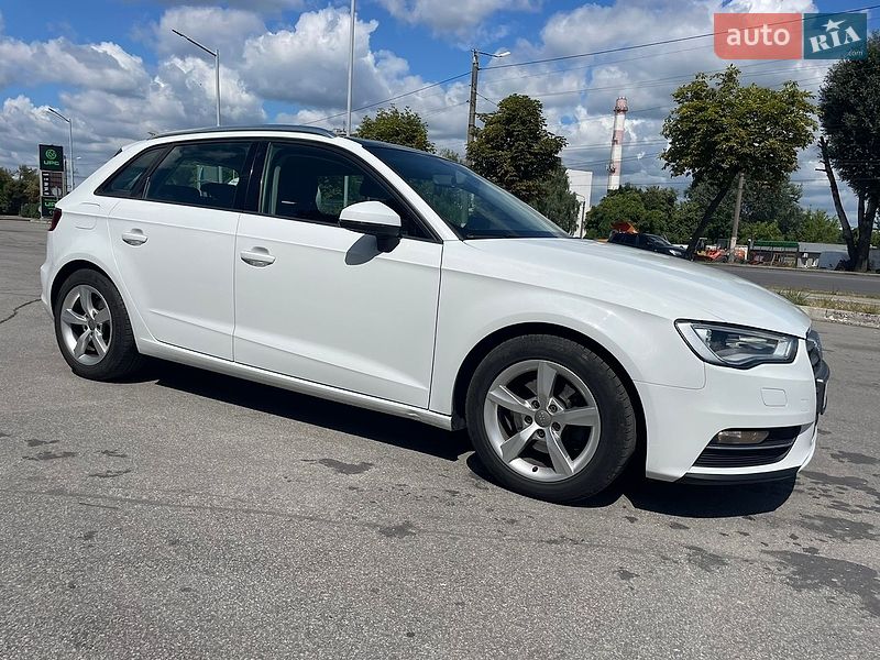 Хэтчбек Audi A3 2016 в Житомире фото 5 Хэтчбек Audi A3 2016 в Житомире