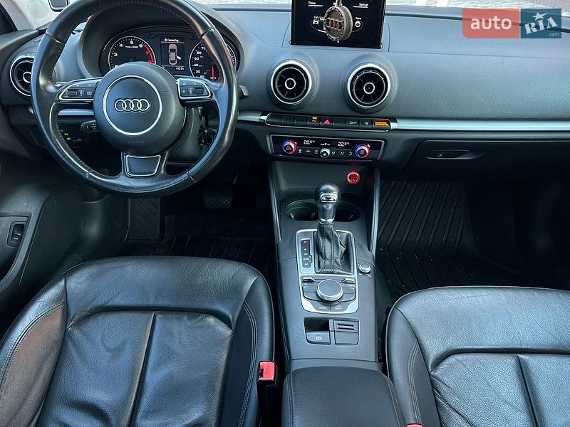 Седан Audi A3 2014 в Киеве