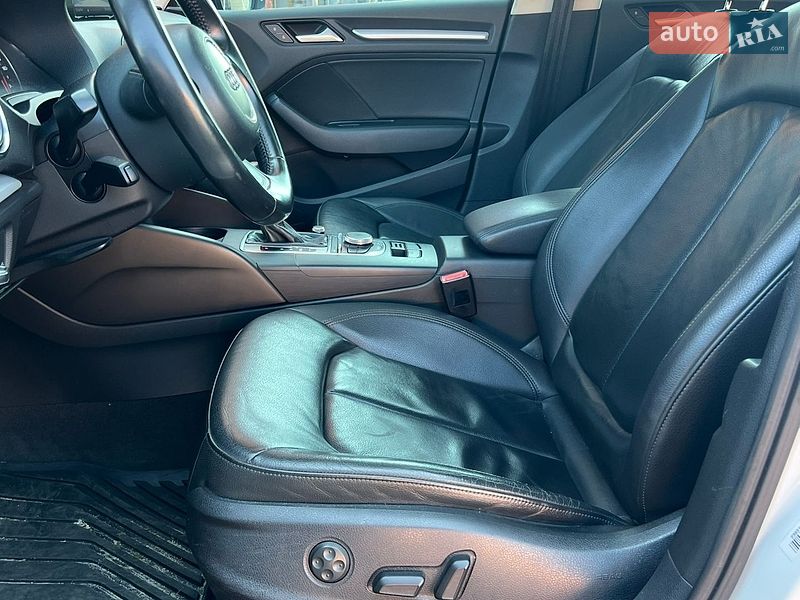 Седан Audi A3 2014 в Киеве