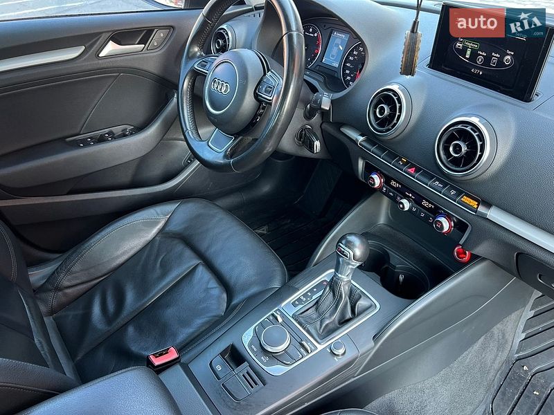 Седан Audi A3 2014 в Киеве