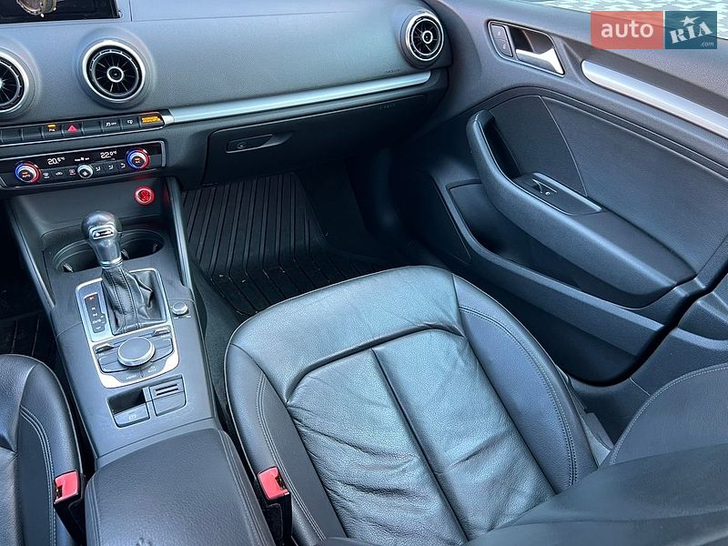 Седан Audi A3 2014 в Киеве