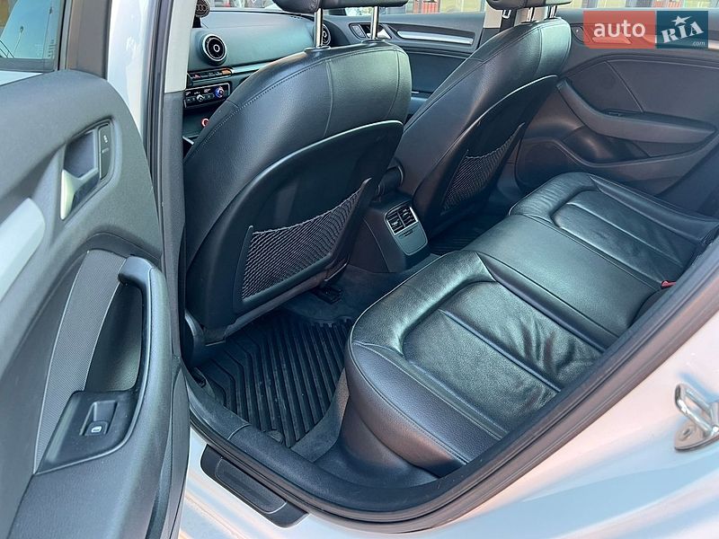 Седан Audi A3 2014 в Киеве