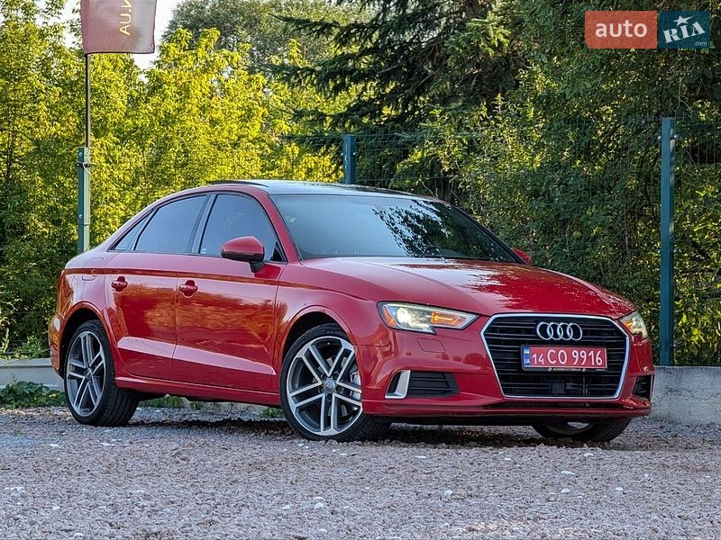 Седан Audi A3 2016 в Дрогобыче