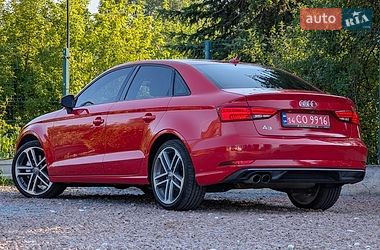 Седан Audi A3 2016 в Дрогобыче