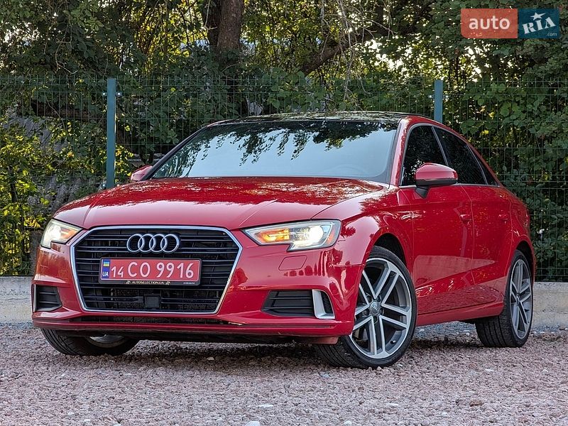 Седан Audi A3 2016 в Дрогобыче