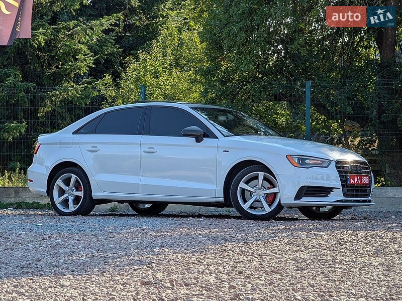 Седан Audi A3 2016 в Дрогобыче