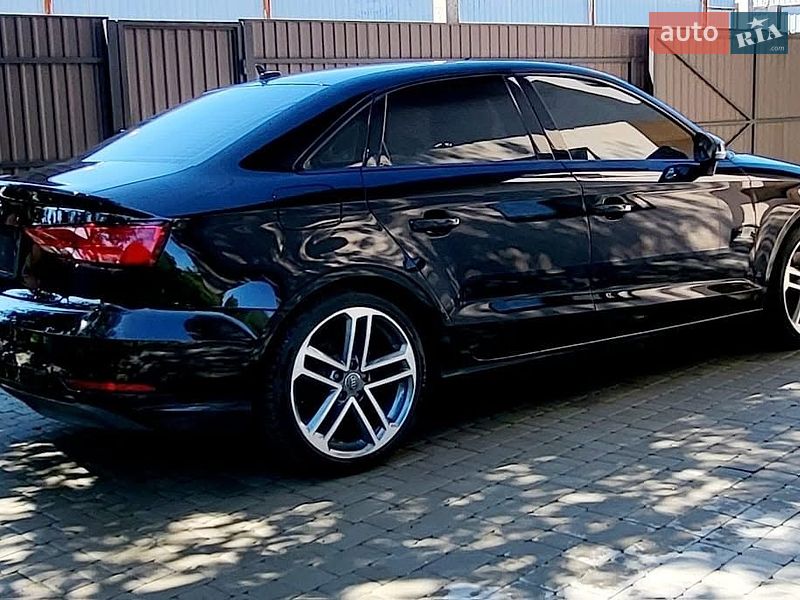 Седан Audi A3 2020 в Чайках