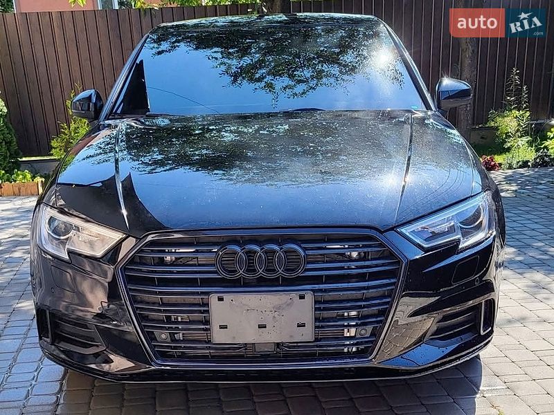 Седан Audi A3 2020 в Чайках