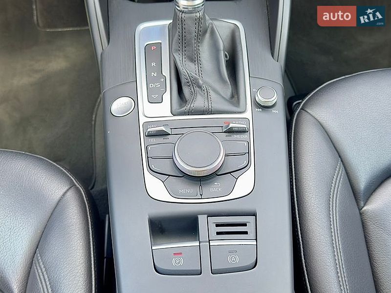 Хэтчбек Audi A3 2015 в Киеве