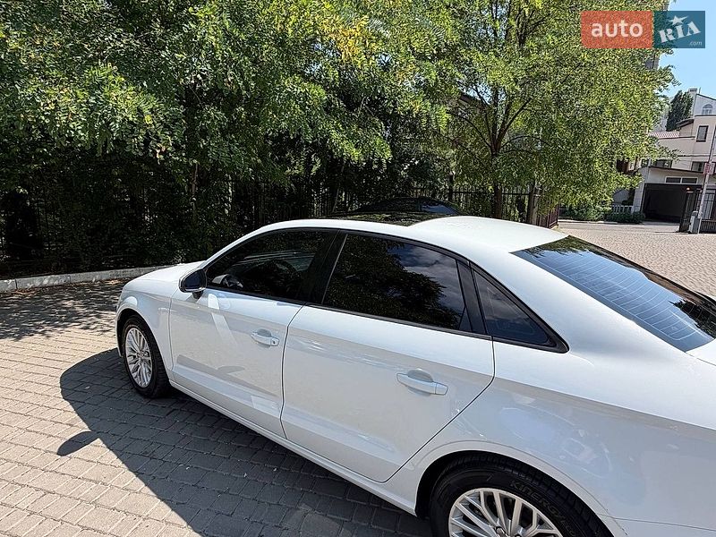 Седан Audi A3 2016 в Одесі