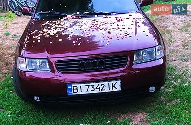 Хэтчбек Audi A3 1998 в Киеве