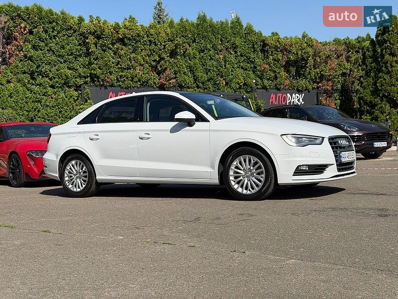 Седан Audi A3 2016 в Києві