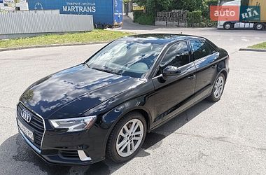 Седан Audi A3 2018 в Львові