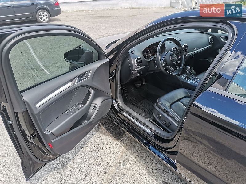 Седан Audi A3 2018 в Львові