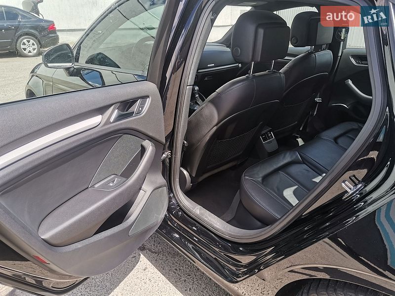 Седан Audi A3 2018 в Львові