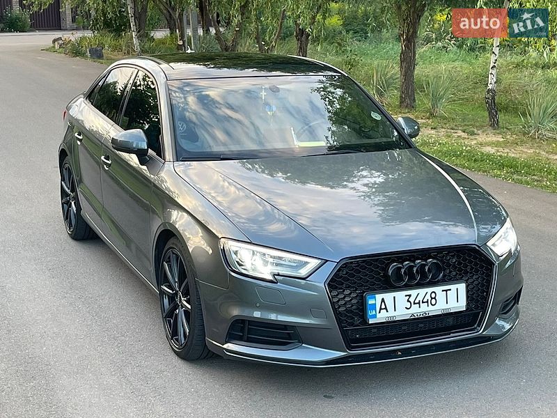Седан Audi A3 2015 в Киеве