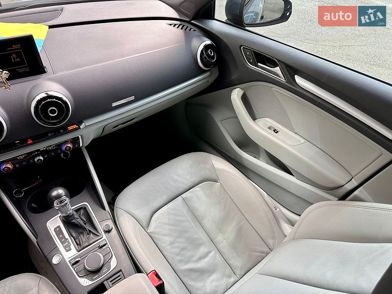 Седан Audi A3 2015 в Киеве