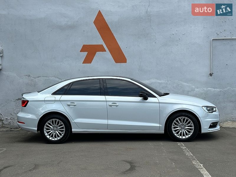 Седан Audi A3 2016 в Одесі