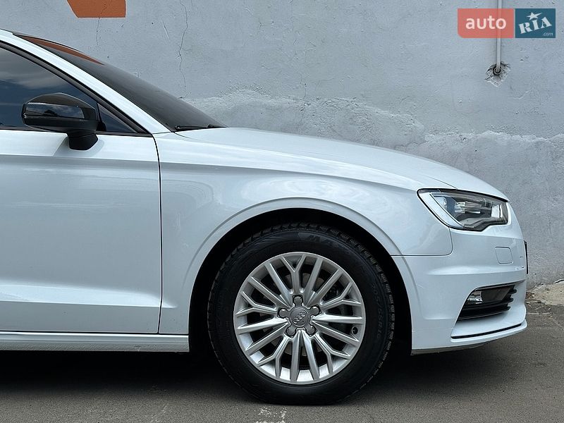 Седан Audi A3 2016 в Одесі