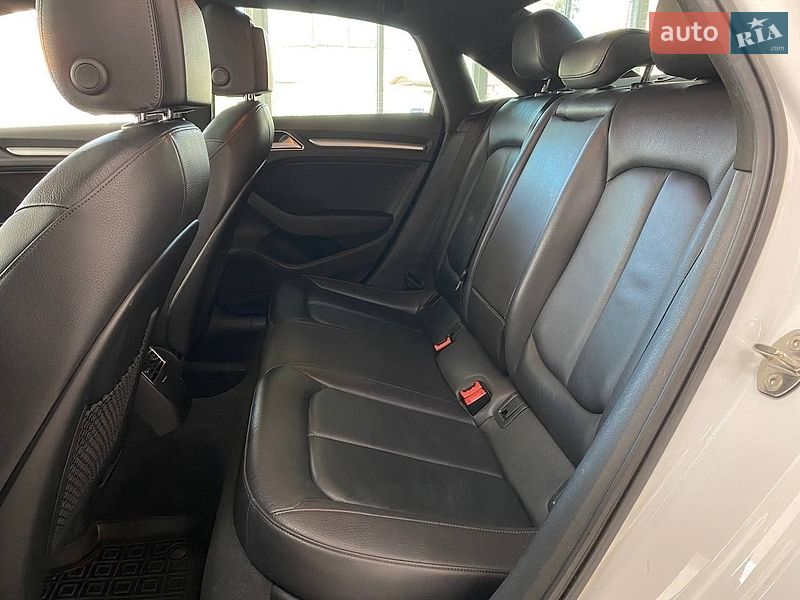 Седан Audi A3 2015 в Києві