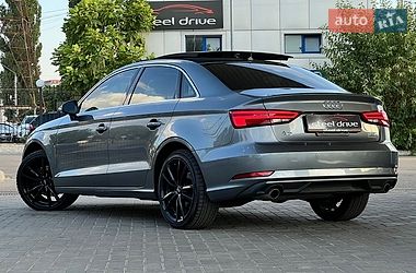 Седан Audi A3 2018 в Миколаєві