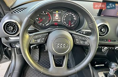 Седан Audi A3 2018 в Миколаєві