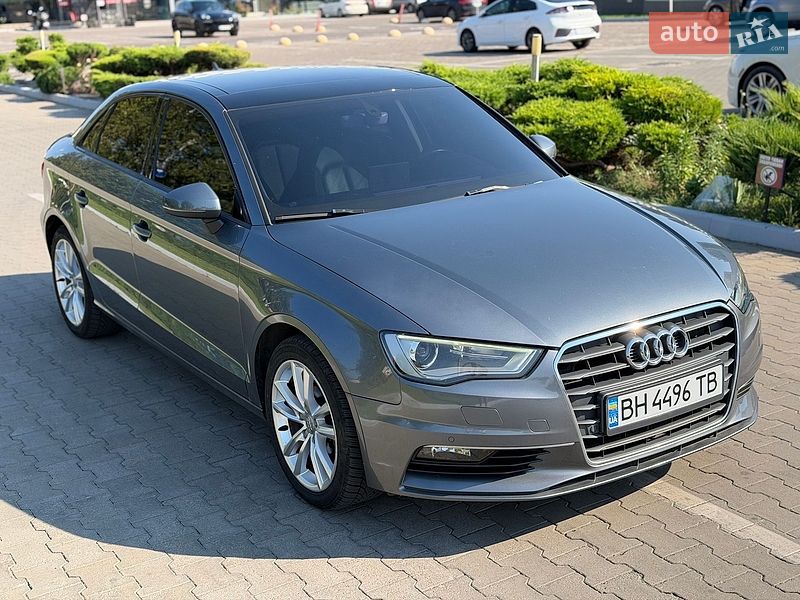 Седан Audi A3 2015 в Одессе