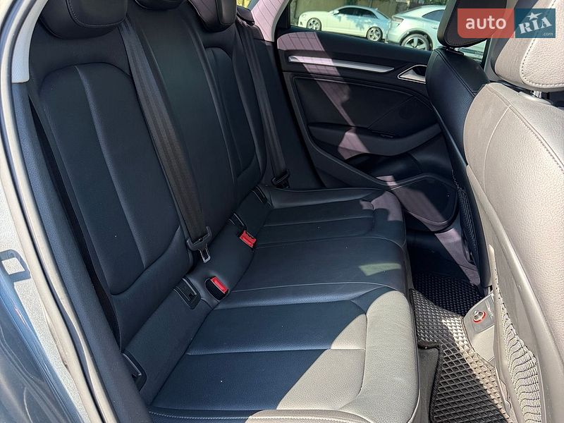 Седан Audi A3 2015 в Одессе