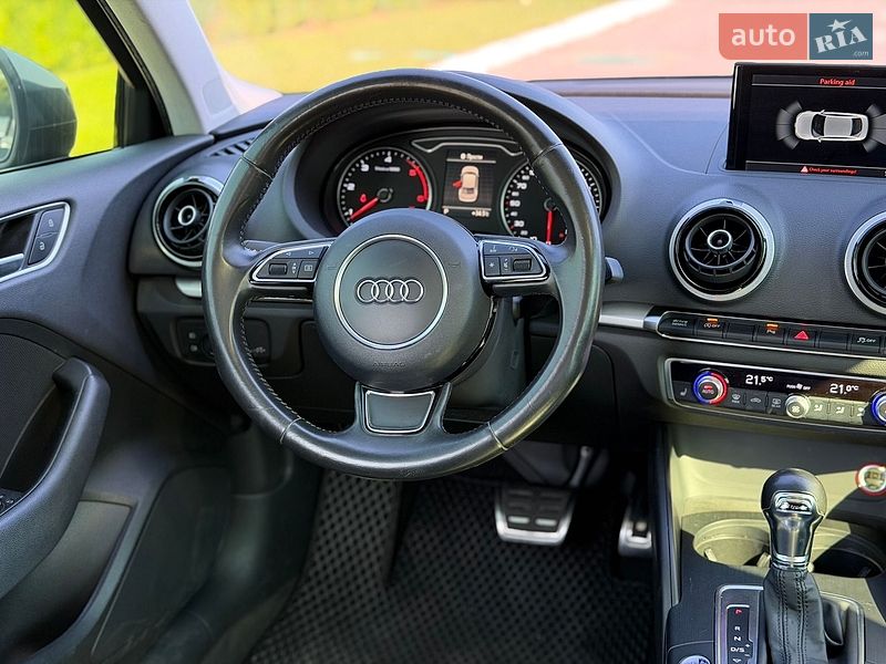 Седан Audi A3 2015 в Одессе