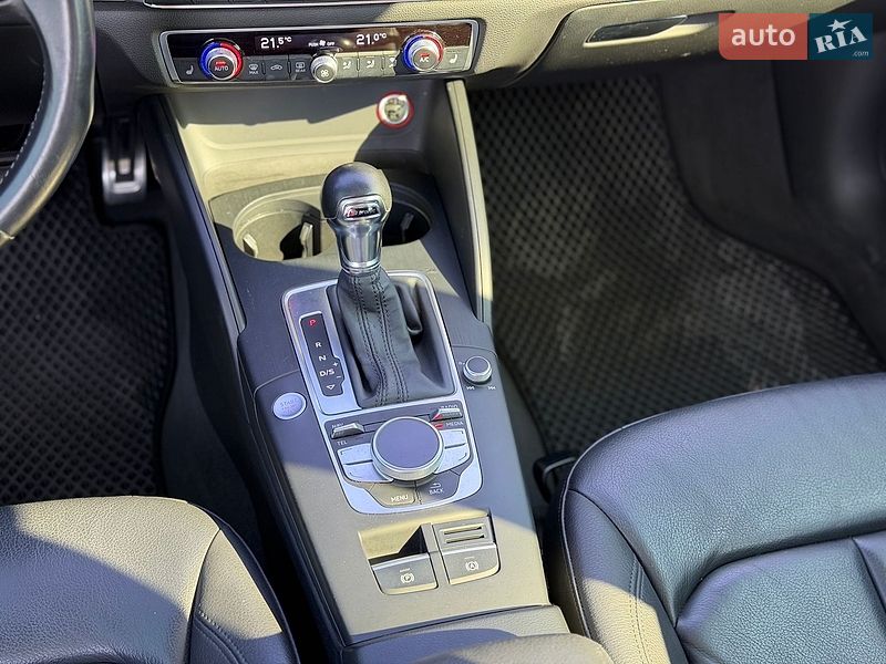 Седан Audi A3 2015 в Одессе