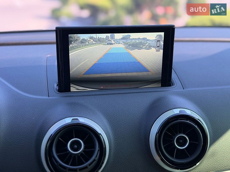 Седан Audi A3 2015 в Одессе