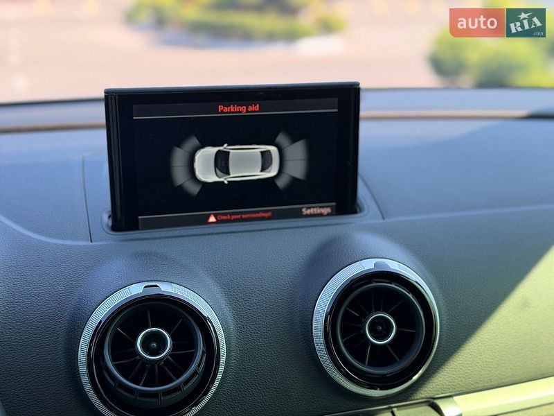 Седан Audi A3 2015 в Одессе