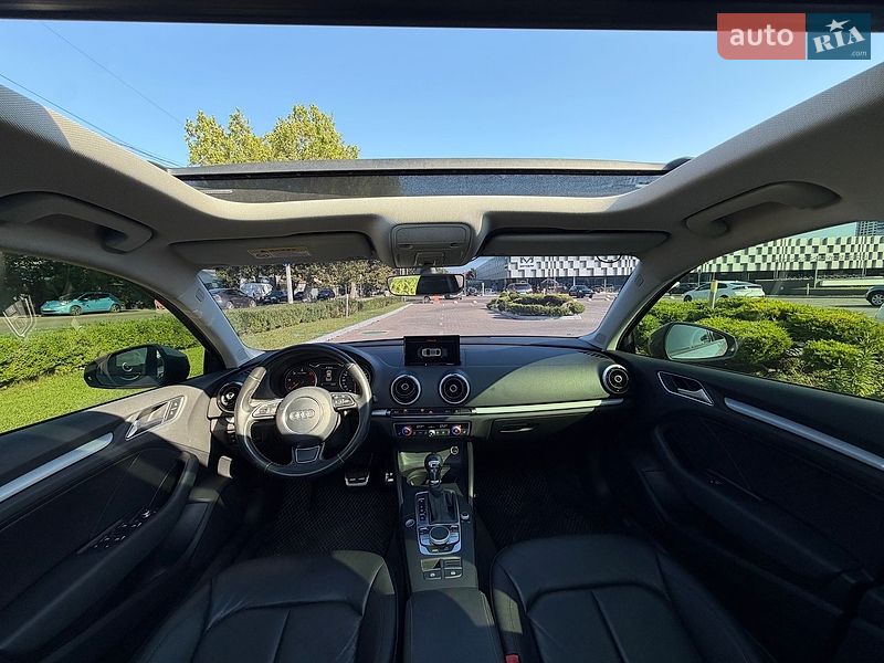 Седан Audi A3 2015 в Одессе