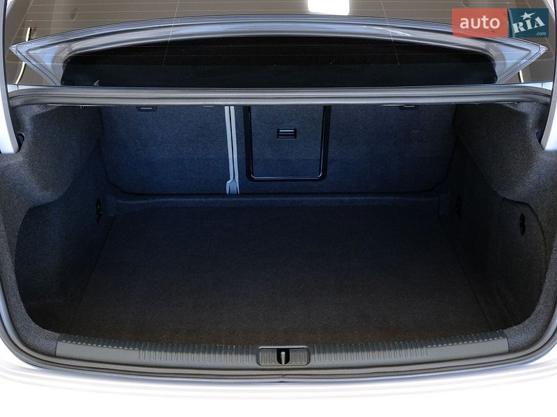 Седан Audi A3 2015 в Одессе