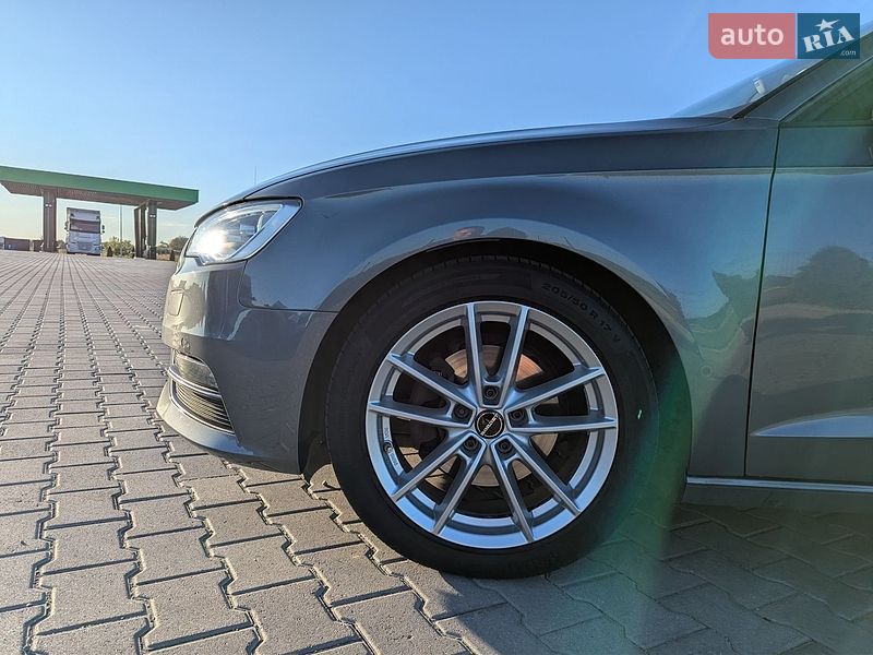 Хэтчбек Audi A3 2016 в Виннице