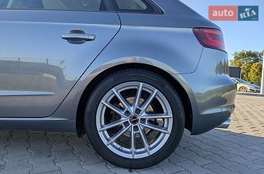 Хэтчбек Audi A3 2016 в Виннице