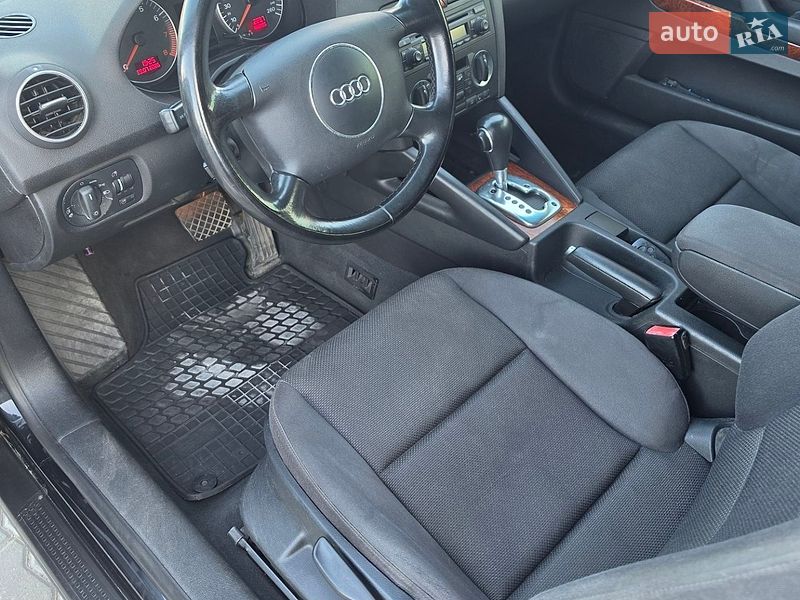 Хэтчбек Audi A3 2004 в Черкассах