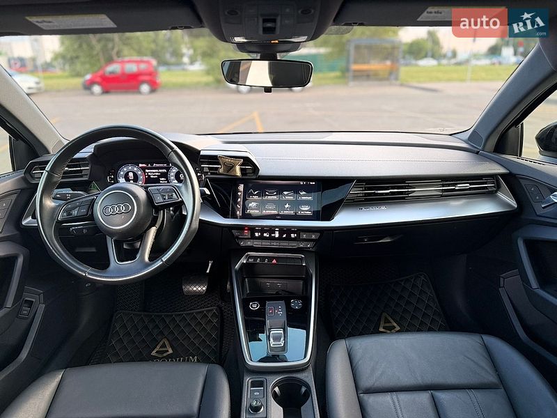 Седан Audi A3 2022 в Киеве